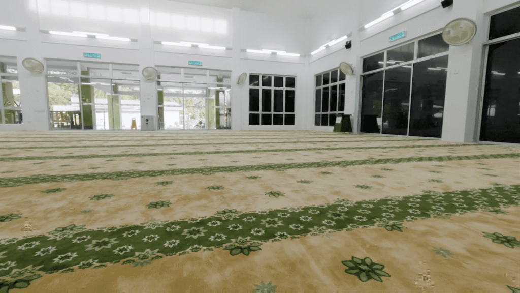 Selepas proses pemasangan karpet Masjid Jamek Ulu Gali Tok Machang
