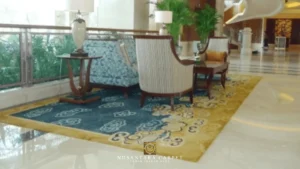 Karpet Hotel Shangri-La - Ruang Lounge dengan Karpet Biru dan Emas