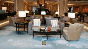 Karpet Hotel Shangri-La - Ruang Lobi Utama dengan Karpet Biru