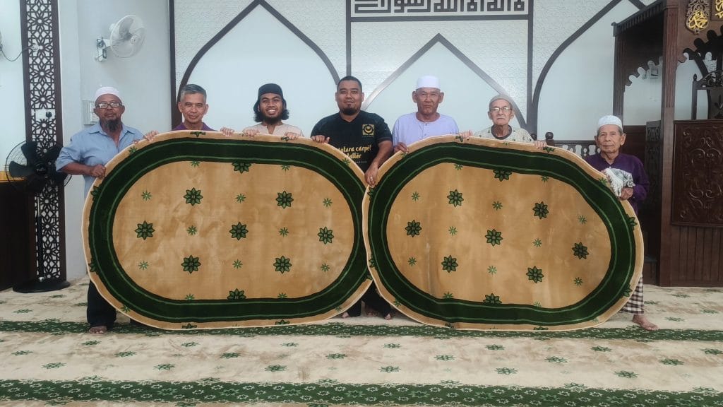 Masjid Tok Machang turut menyerikan ruangan dalam masjid dengan servis dan karpet berkualiti dari Nusantara Carpet