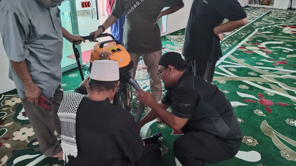 Sesi penerangan berkenaan vakum bersama AJK Masjid Abu Bakar As Siddiq SS19