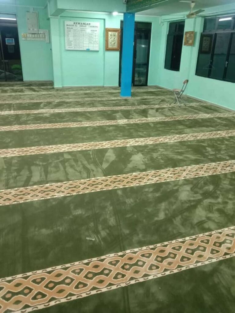 Karpet Premium Warna Hijau di Masjid Al -Ehsan Kg Chohong Jasin