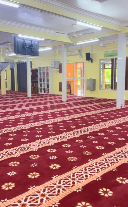 Karpet Masjid Al Hijrah Desa Pinggiran Putera Yang Lembut