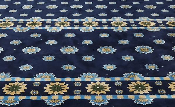Karpet Premium Warna Biru di Surau Seri Pauh