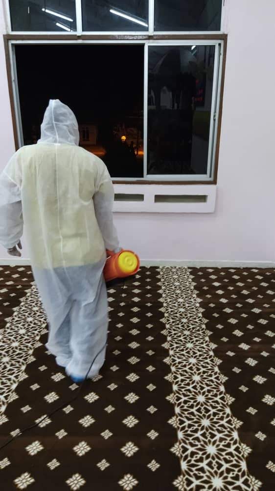 Karpet Premium Di MASJID PAGAR UBI Pandangan Sisi