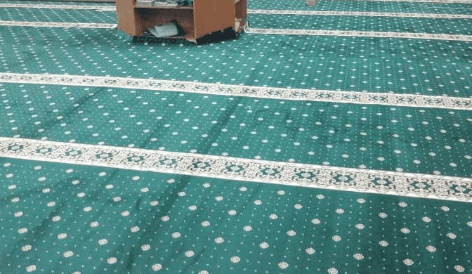 Karpet masjid Pasir Gajah Kemaman dengan corak hijau